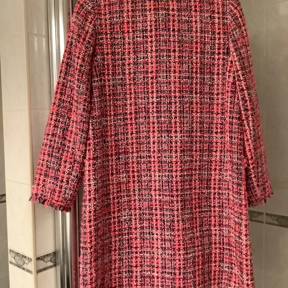 Coat - Picture 2 of 4